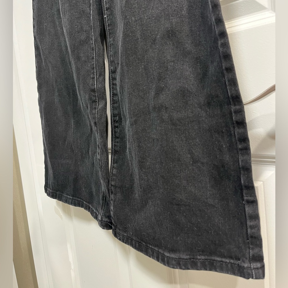 Universal Thread Black Flare & Wide Leg Jeans - Picture 2 of 8